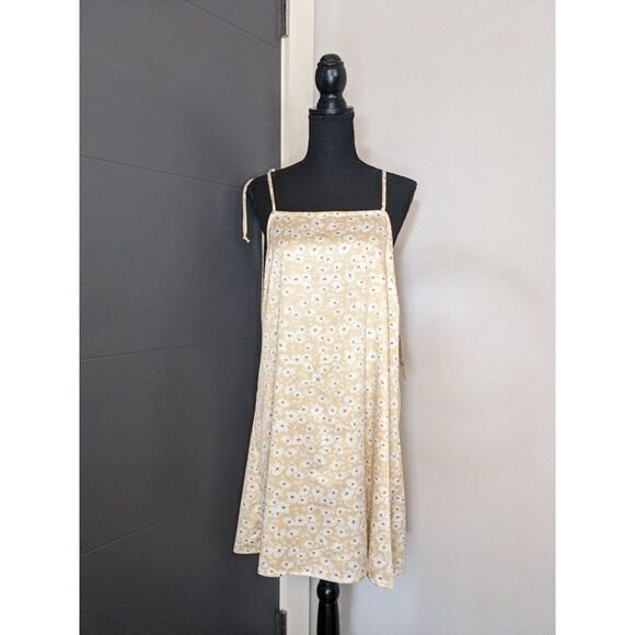 *3 for $12* NWT La Mamba Live to be Spoiled Retro Daisy Babydoll‎ Dress - XXL - Picture 1 of 5